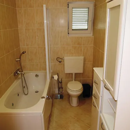 House Frlan Soline (Krk)